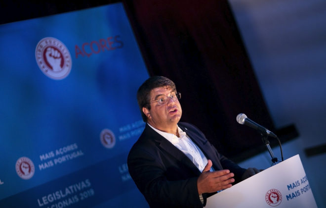 “A Autonomia não serve para substituir a República”, avisa João Castro